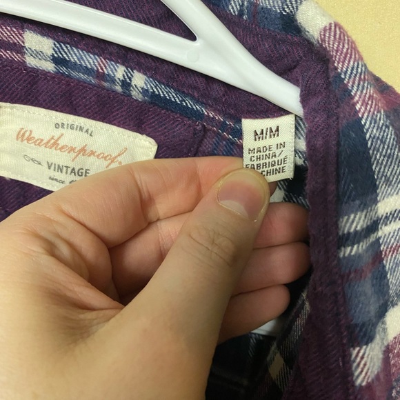 2/$20❤️- SHIRT | Women’s Weatherproof shirt size medium (fits small) - Picture 3 of 5